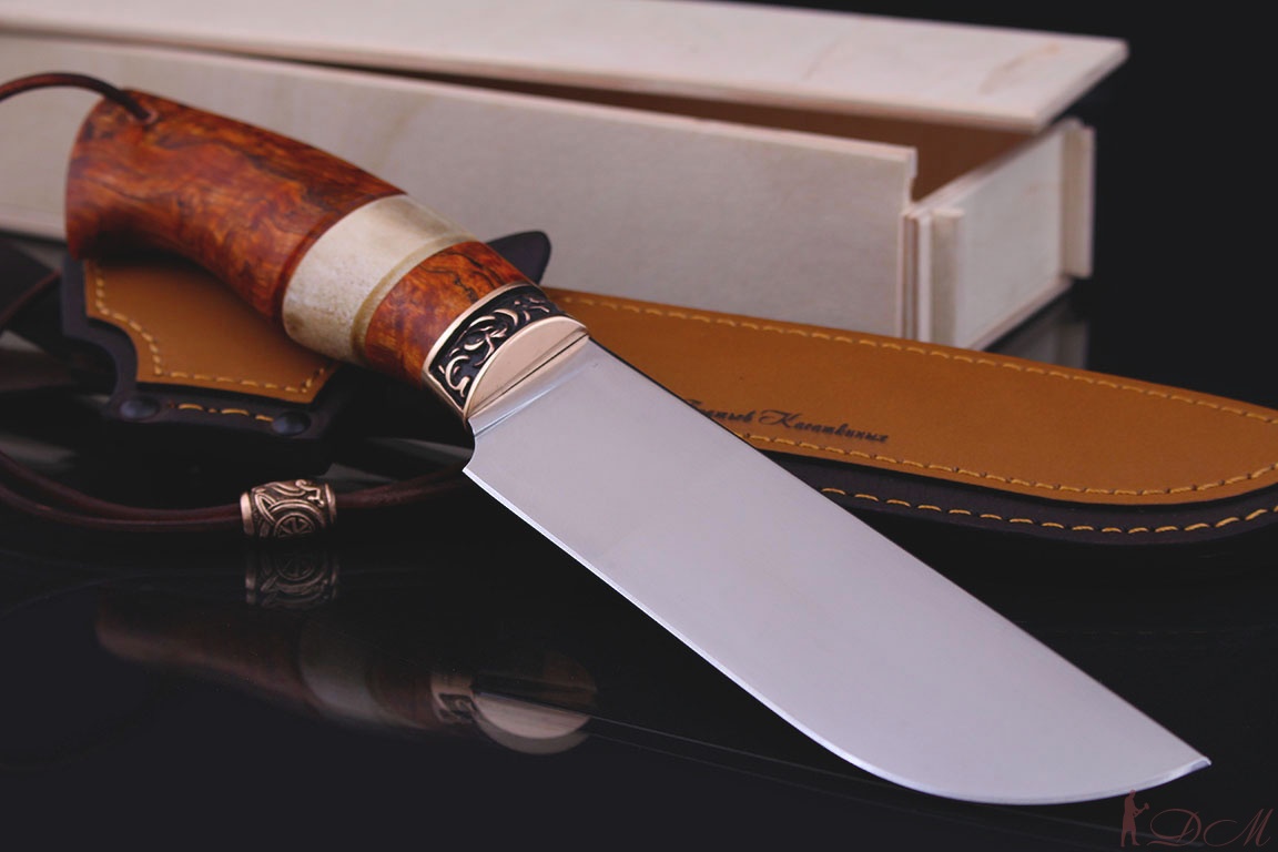 Охотничий нож "Медведь" Клинок К340. Рукоять бронза, Рог, шпальт карельской березы.