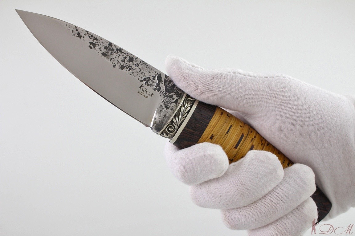 Нож "Клык" кованая х12мф. Рукоять Береста-Венге.