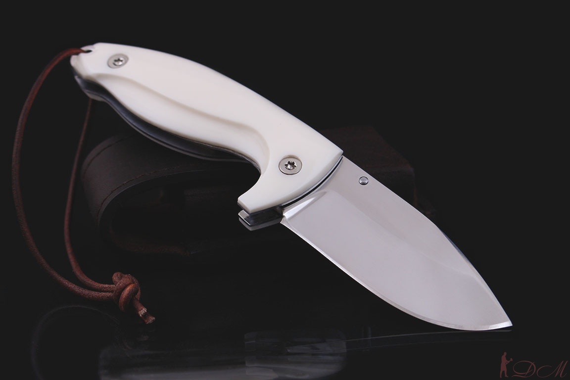Складной нож "Баскар" х12мф. Рукоять акрил (белый). 