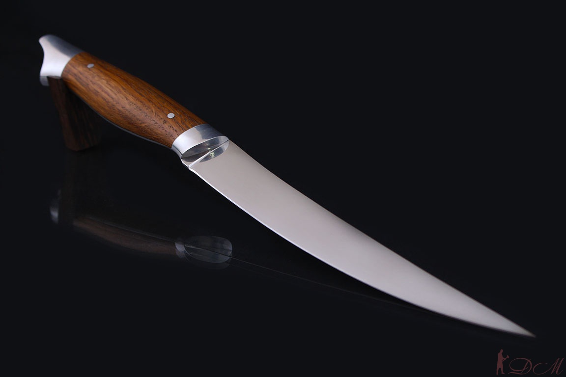 Филейный нож серии "Рататуй" AUS-8. Рукоять дуб.