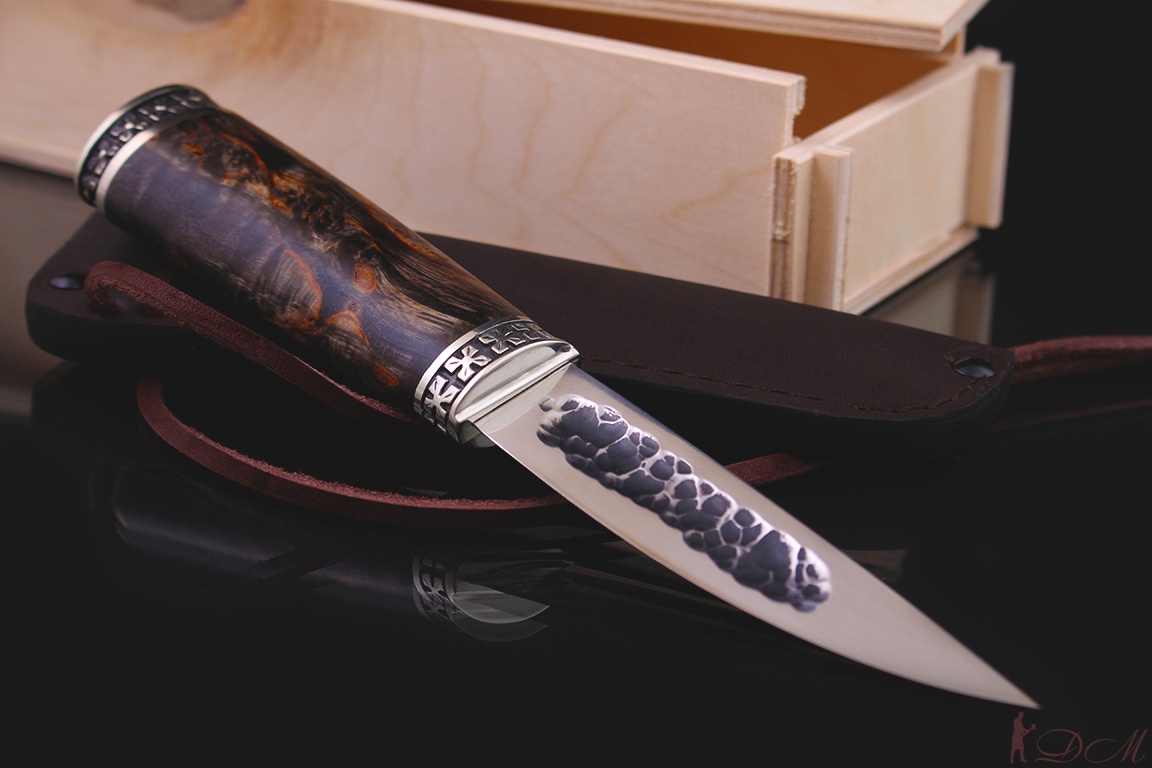 Якутский нож малый "быhычча" Клинок х12мф. Рукоять мельхиор, карельская береза (черная).